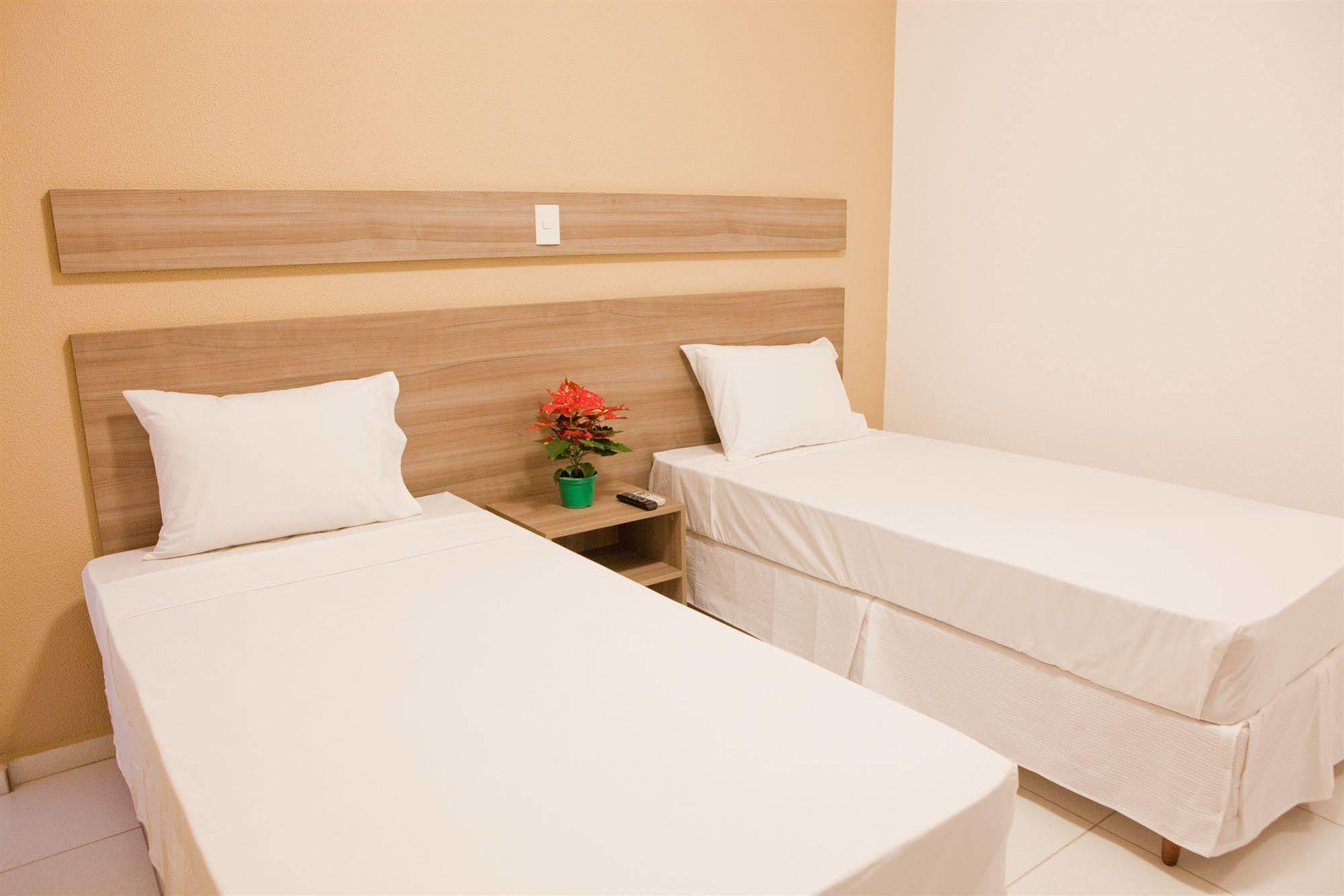 Getullio Hotel Cuiabá Eksteriør billede