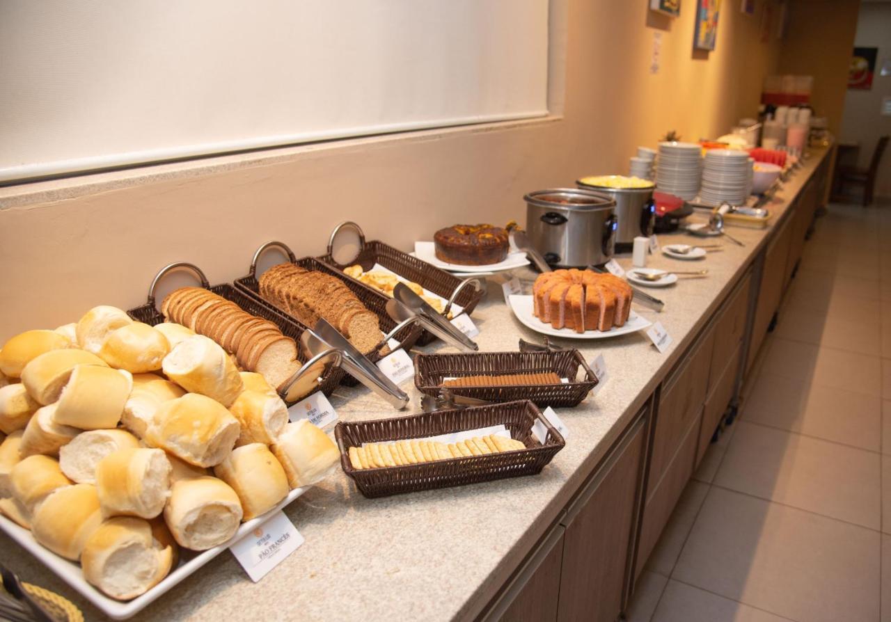 Getullio Hotel Cuiabá Eksteriør billede